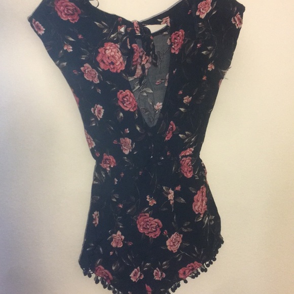 Romper - Picture 4 of 4